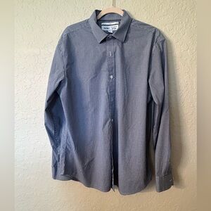 Old Navy Men's Navy Checkered Button Down Shirt